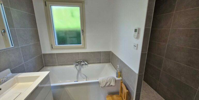 Messenger_creation_811687EC-5896-4975-AEE4-3921C2124B25[1]