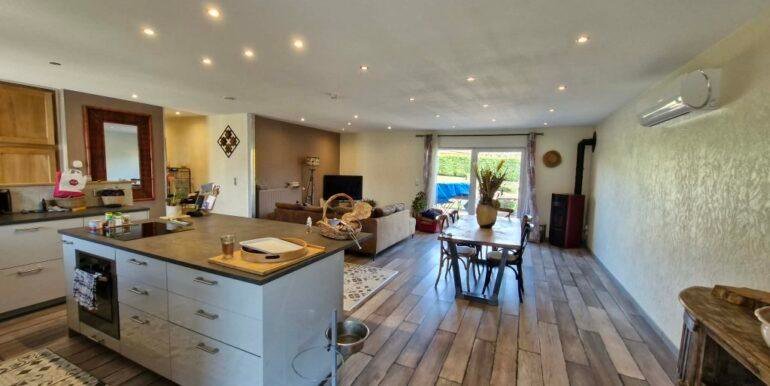 Messenger_creation_85D44F3E-D280-4065-9EE1-0E449FF8D00C(1)